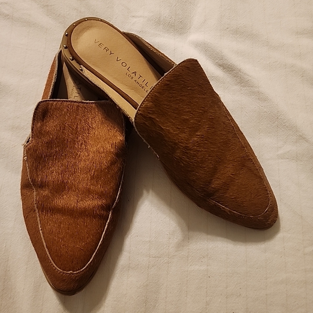 Very volatile cow hair mules 9 brown